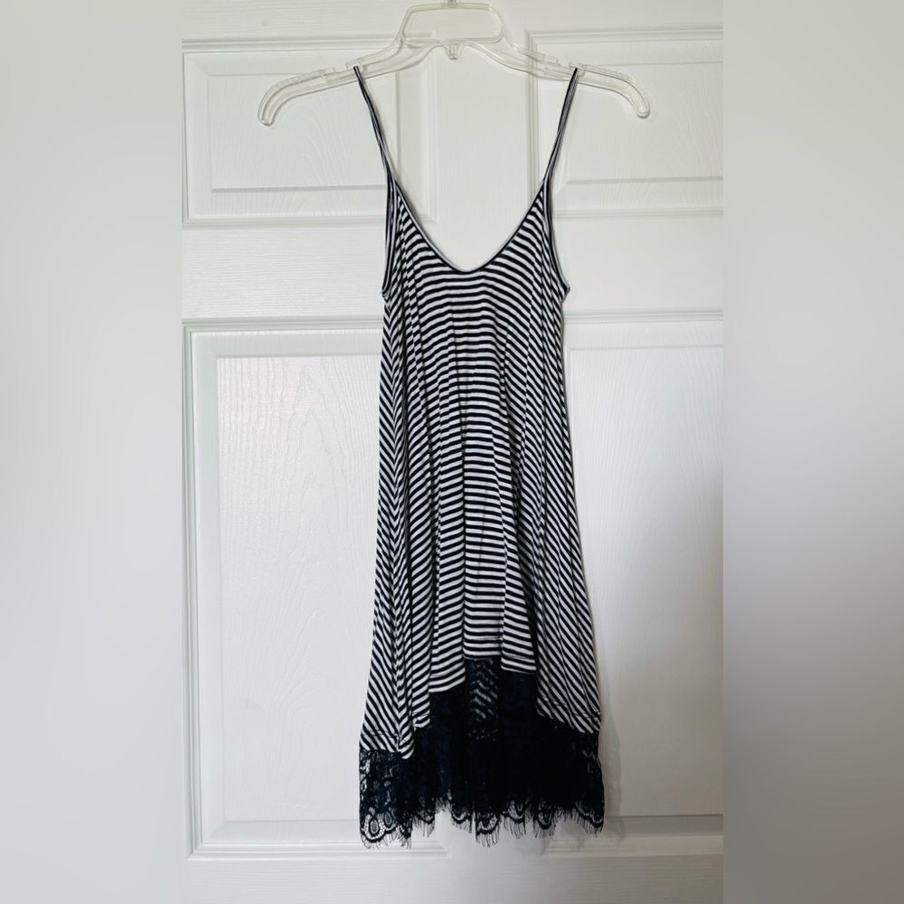 NWT Women’s long navy/white striped long camisole with lace trim.